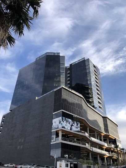 Torre Azenzo Center